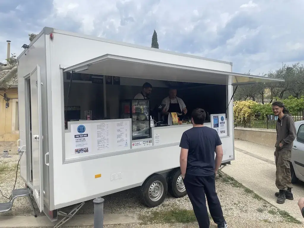 sandrine vanhille_Ô AFFAMÉS_Cavaillon_review