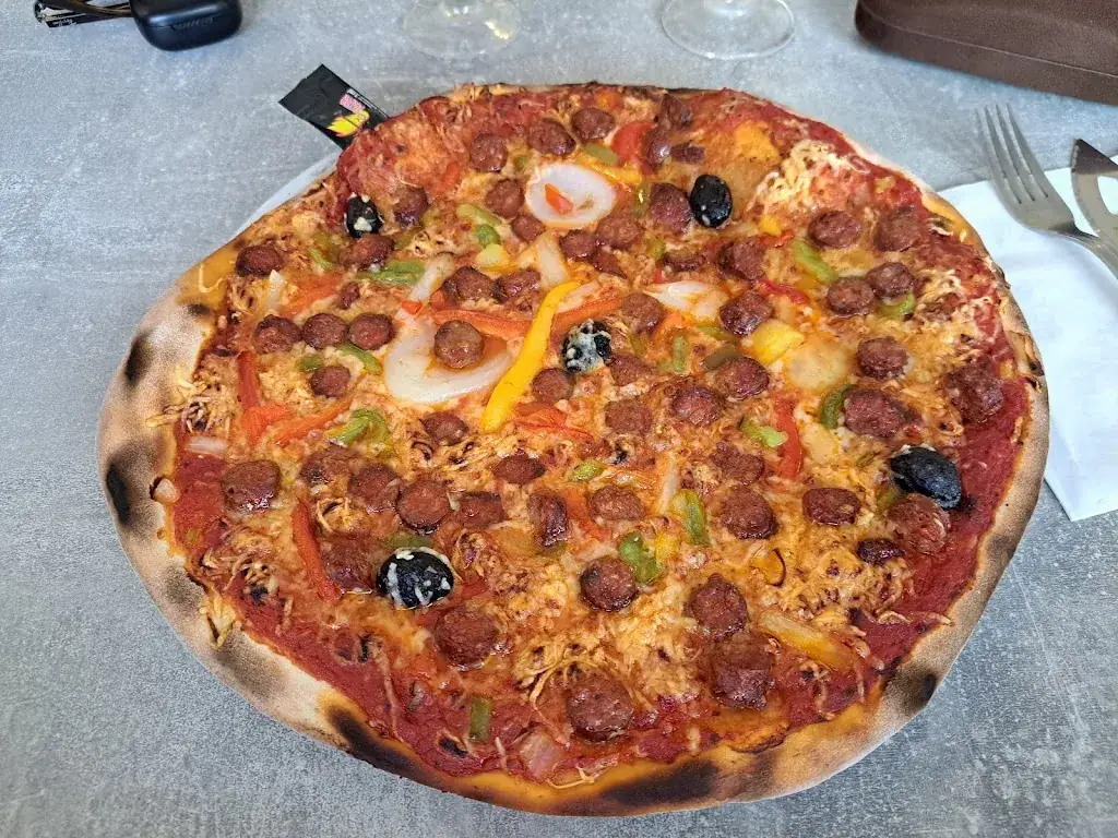 Éric Maupate_Pizzeria La Provence Restaurant_Cavaillon_review