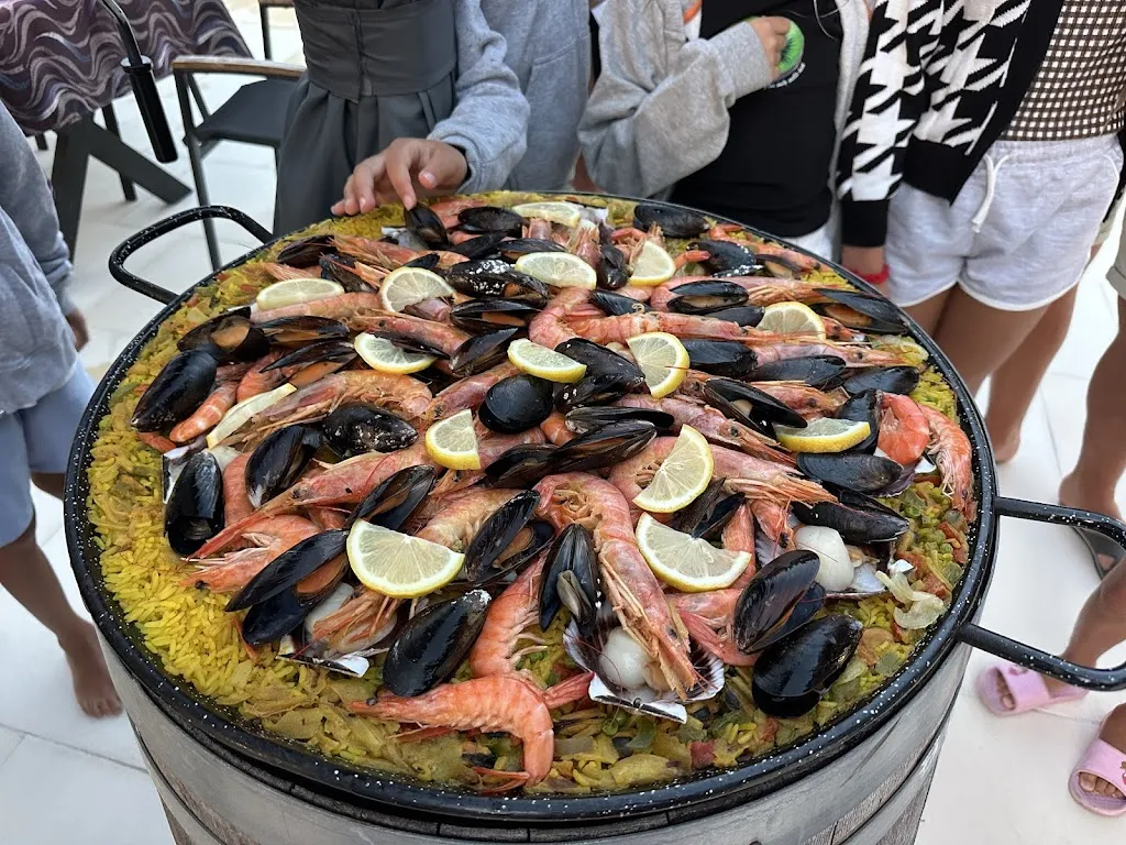 Ismet Halili_TRAITEUR Paella Cavaillon : Paella, Couscous, Tajine_Cavaillon_review