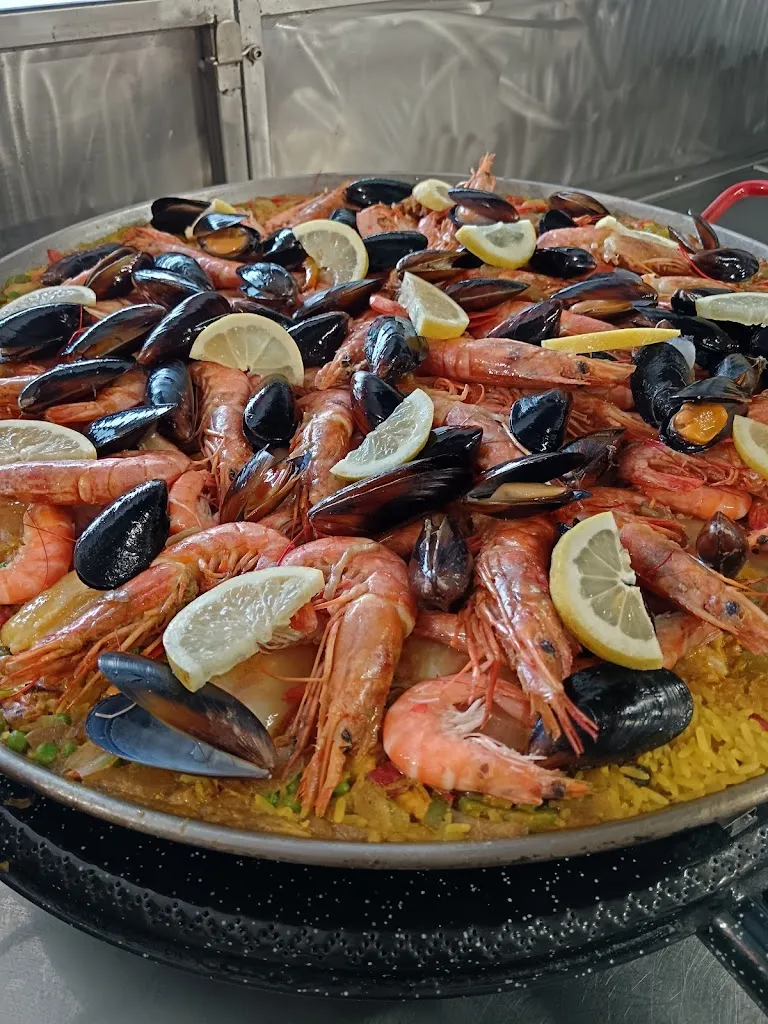 TRAITEUR Paella Cavaillon : Paella, Couscous, Tajine_Cavaillon_slider_image_3