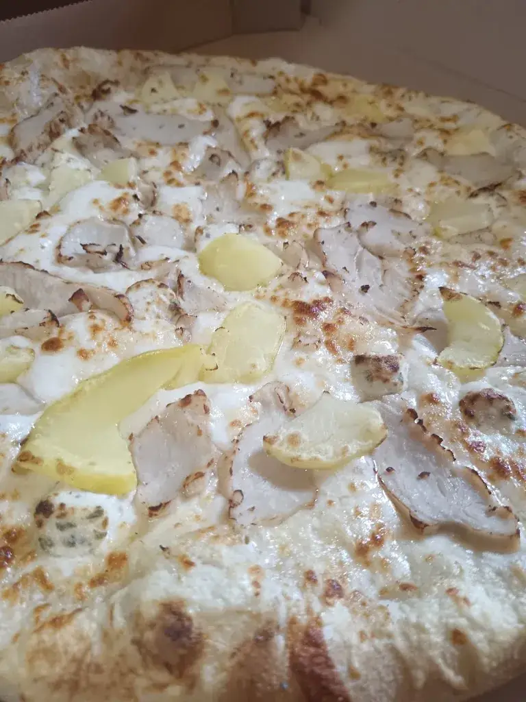 Pizza L'Aiglon_Cavaillon_slider_image_3