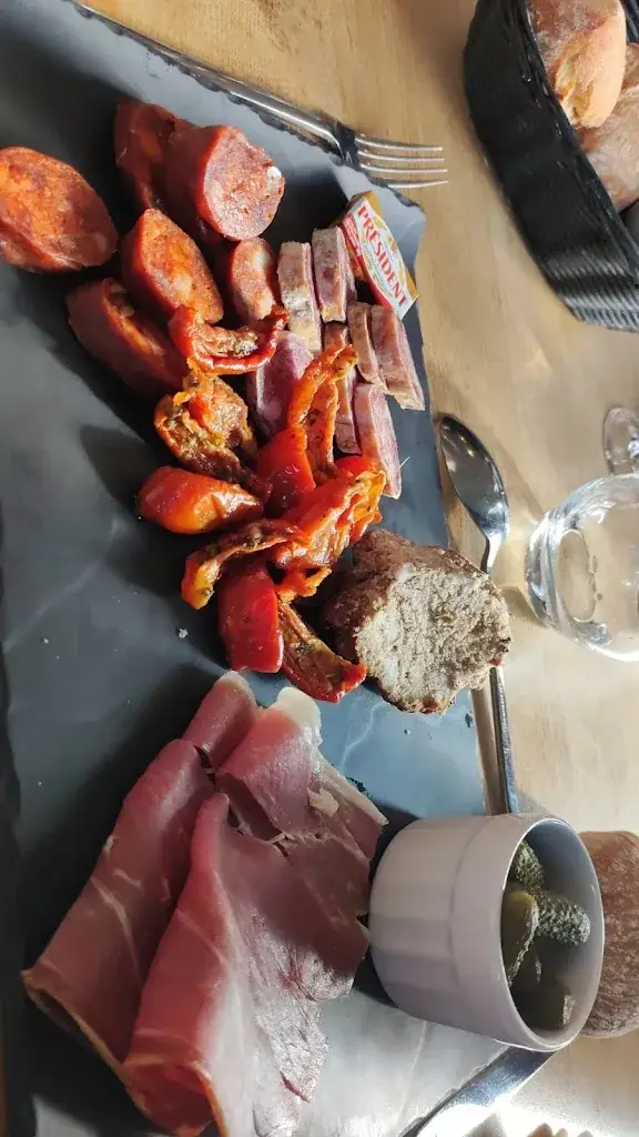 Menu_Restaurant Le Gergovie_Pérignat-lès-Sarliève_image_7