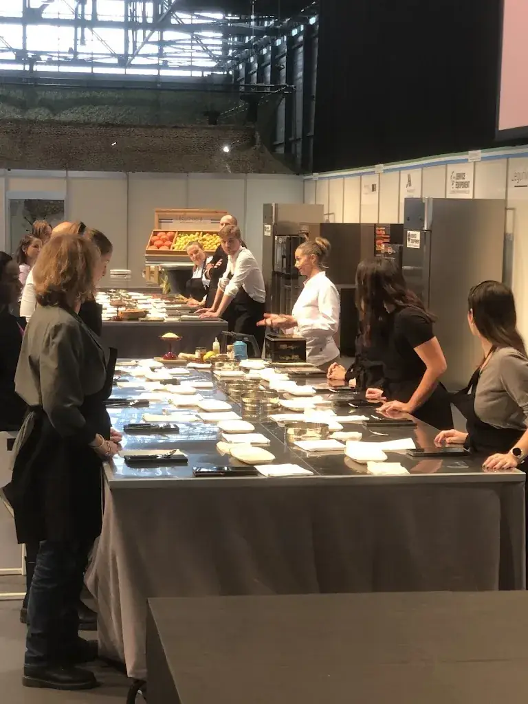 Nagori Par D&E Obadina_Cavaillon_slider_image_1