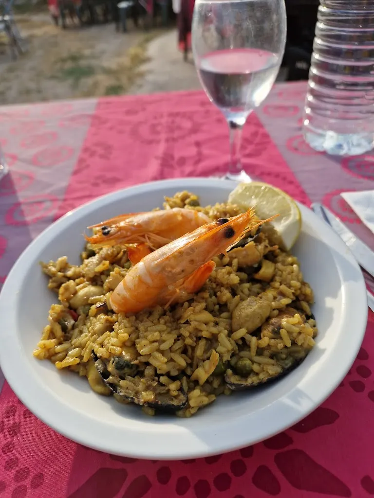 Le Cabanon des pêcheurs restaurant in Châteauneuf-les-Martigues