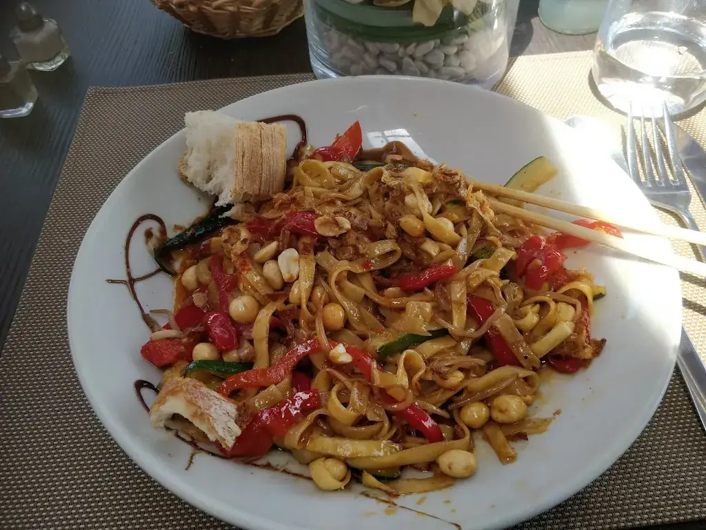 Vanina Gentet_O Ginger_Châteauneuf-les-Martigues_review