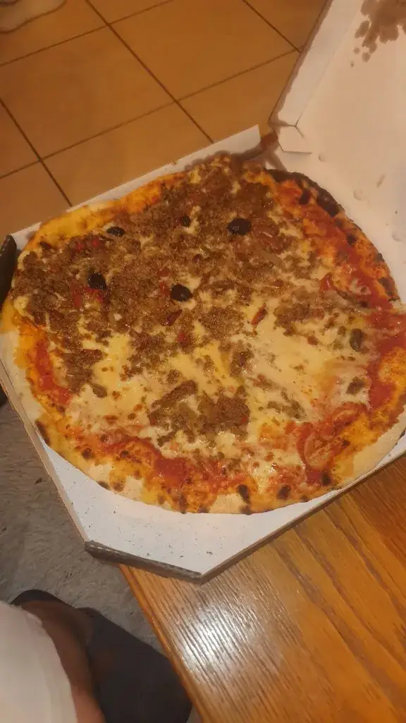 michel augustin_Delizioso_Châteauneuf-les-Martigues_review