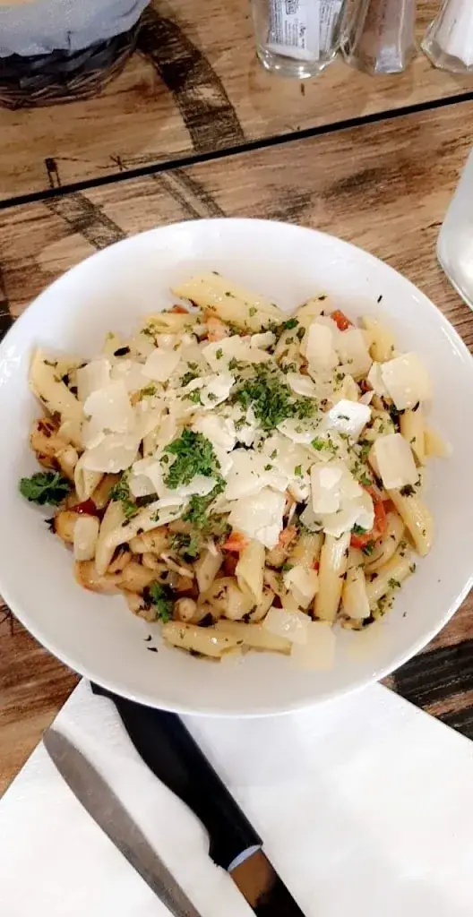 Le mirabeau_Châteauneuf-les-Martigues_slider_image_3