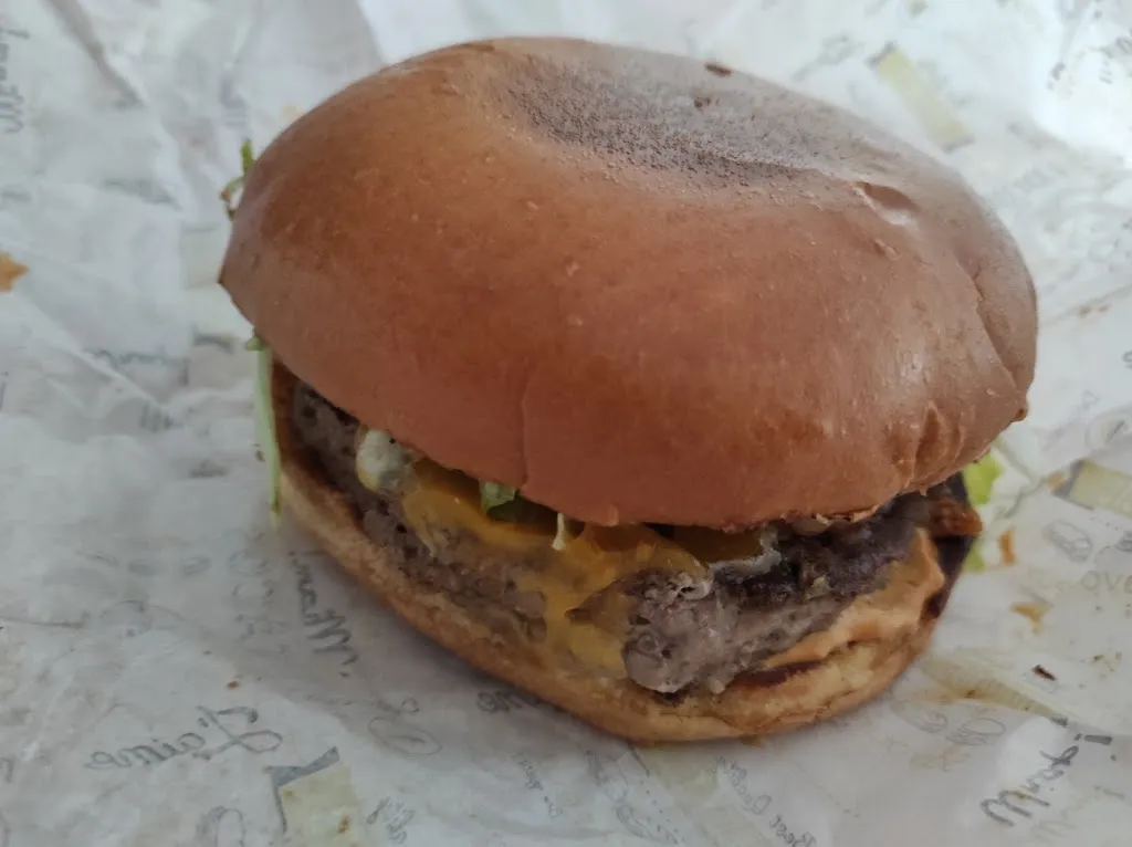 Fred_MKHBURGER_Châteauneuf-les-Martigues_review