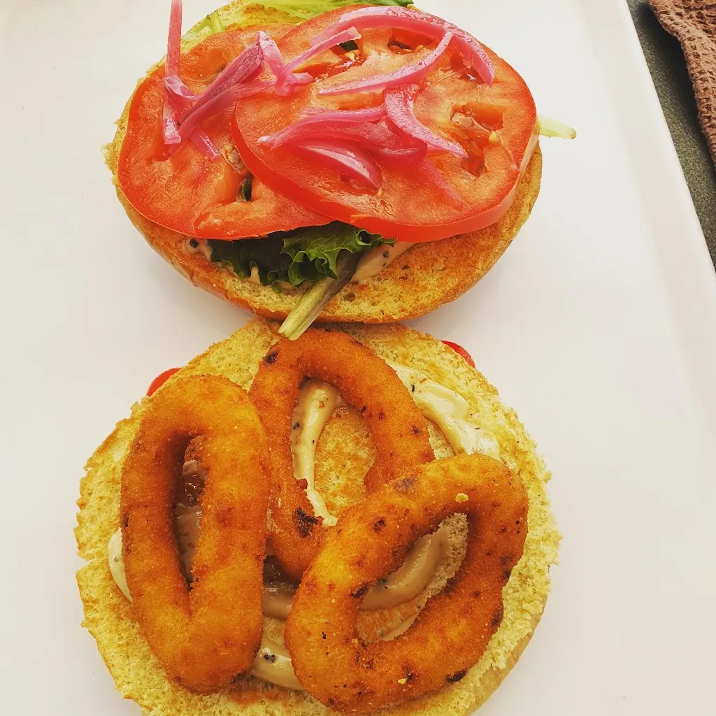 MKHBURGER restaurant in Châteauneuf-les-Martigues