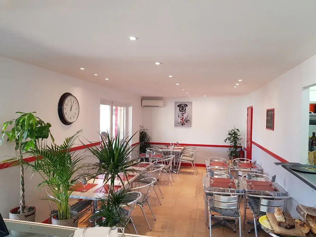 Restaurant les petits plats d'emilie_Châteauneuf-les-Martigues_slider_image_3