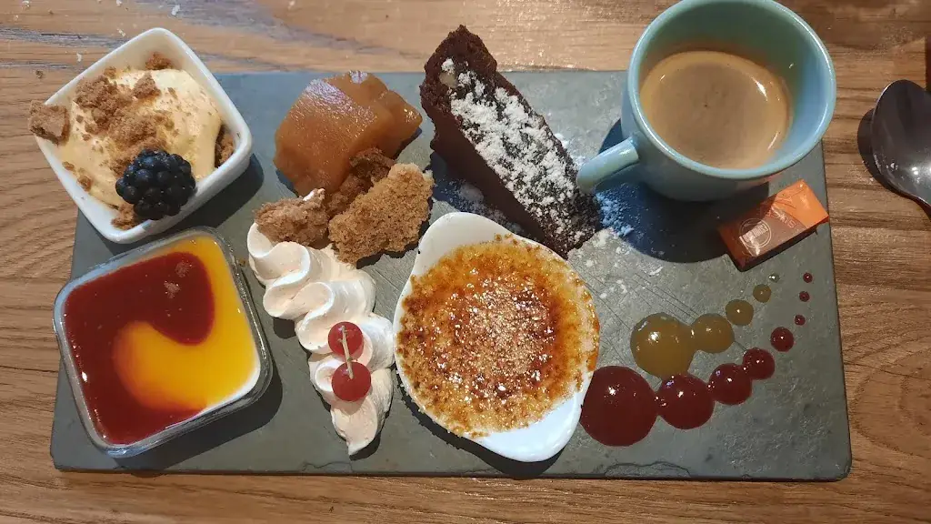 L'Avalanche_Morzine_slider_image_2