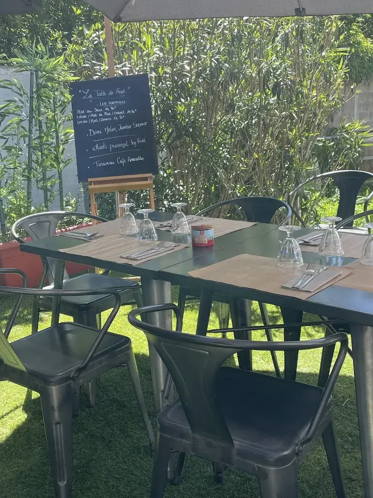 GlassBox By FredNalais "LA TABLE DE FRED" restaurante en Châteaurenard