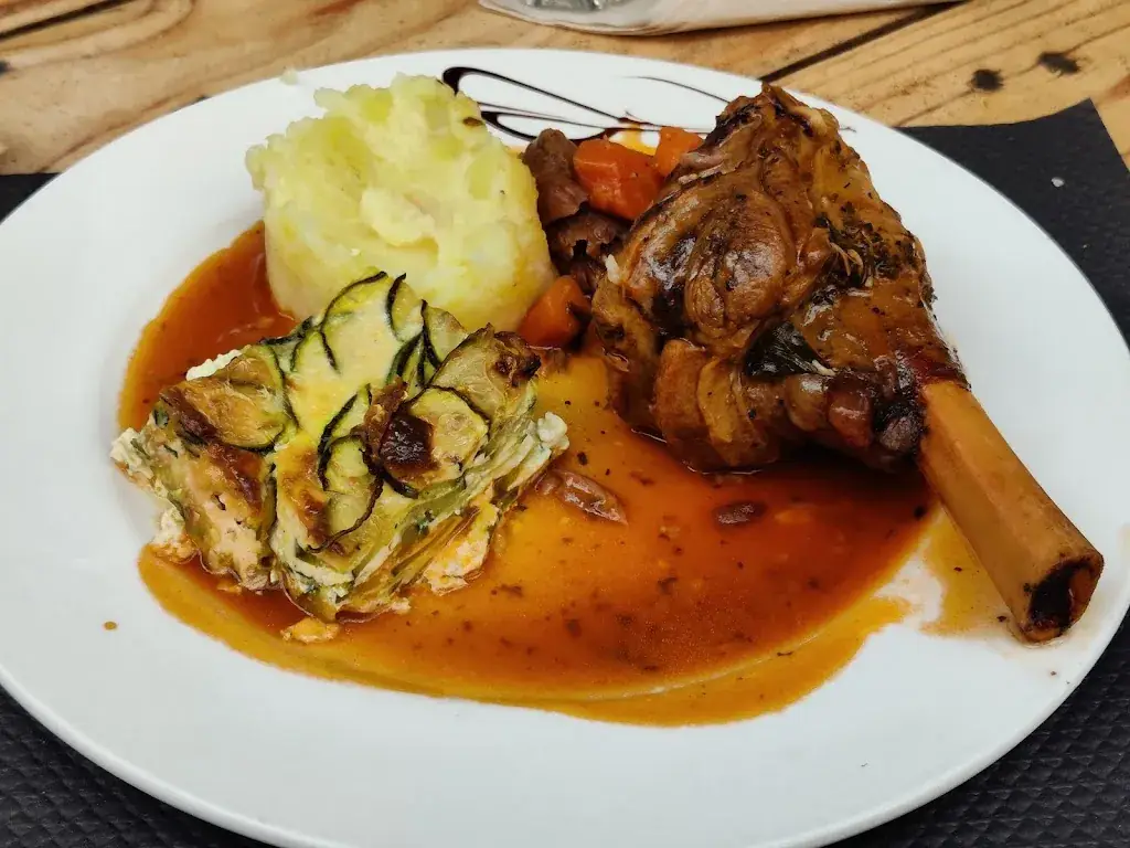 Pim van den Toorn_La Terrasse Provençale_Collobrières_review