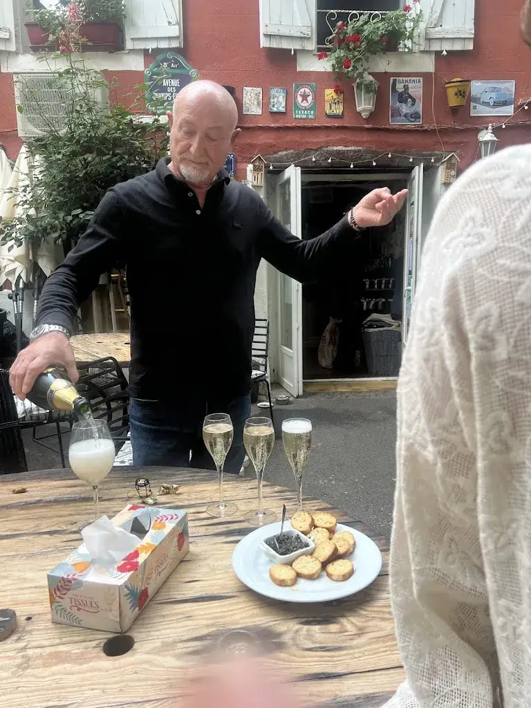 Gökalp Koparan_La Terrasse Provençale_Collobrières_review