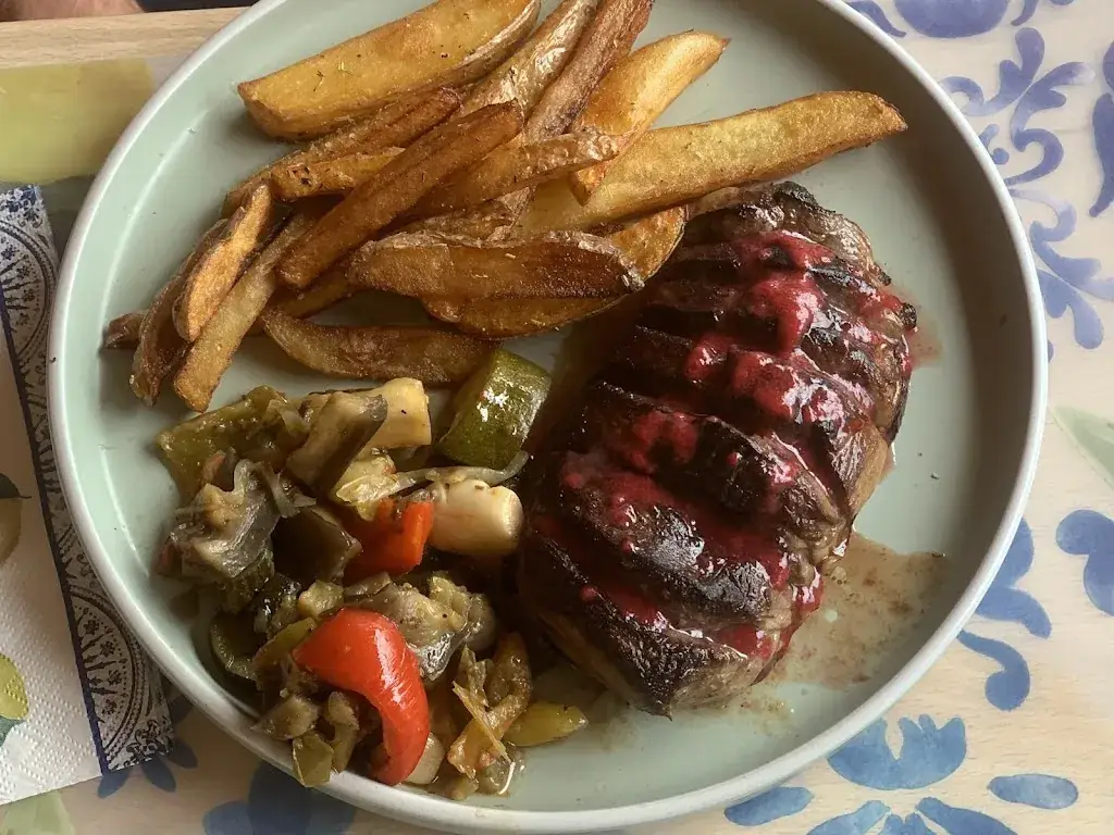 Le Clos Du Père Louis_Collobrières_slider_image_3