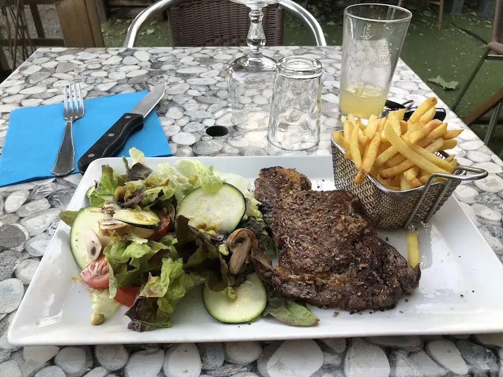 Mark van Veggel_Restaurant le café de la gare_Chorges_review