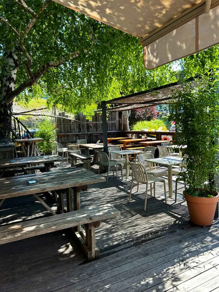 Snack de la Plage Baie Saint Michel restaurant in Chorges