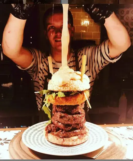 Papa Renard Morzine - franburgés et bières_Morzine_slider_image_2