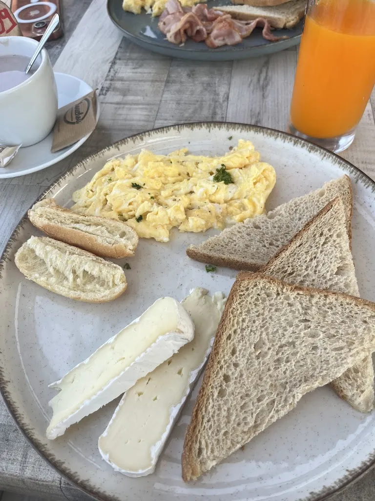 Loreena Lgls_La combe d'or_Savines-le-Lac_review