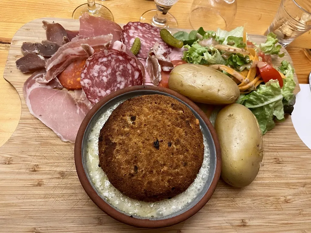 restaurant le clot du rocher_Ancelle_slider_image_2