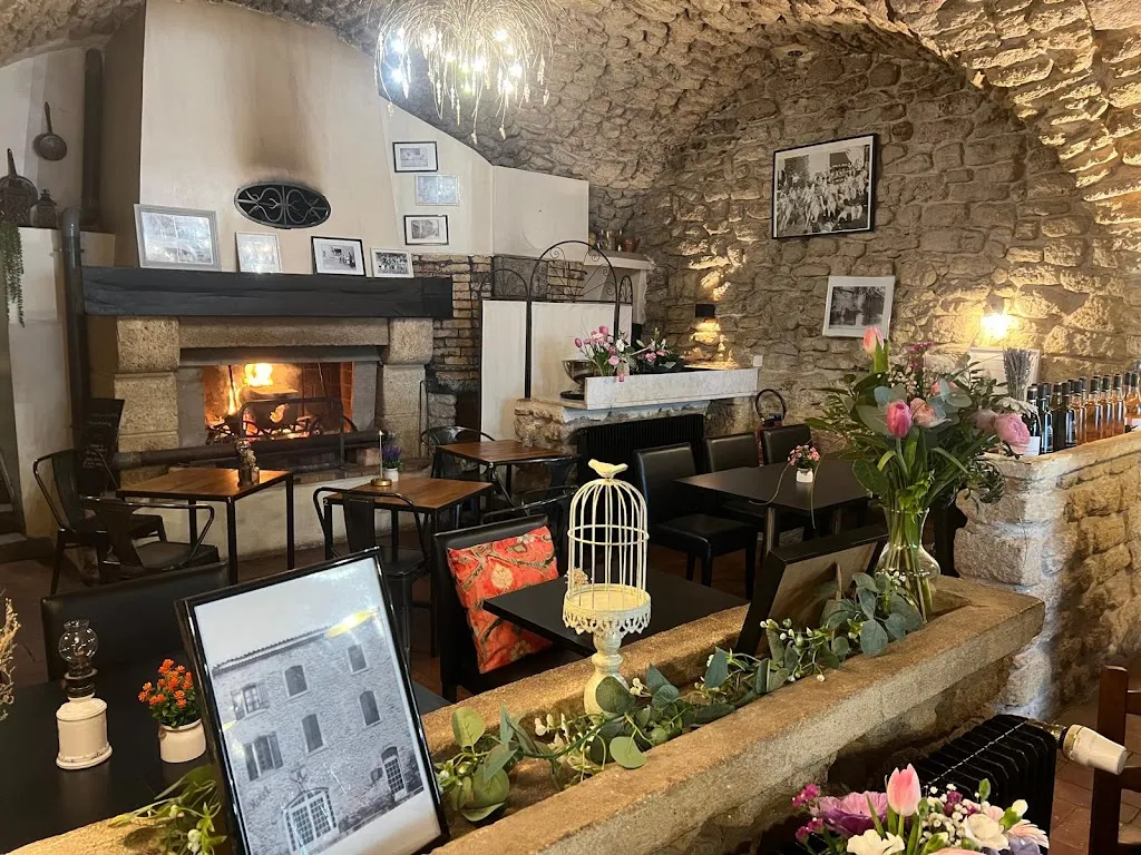 Bar-Restaurant Le Beffroy restaurante en Cornillon-Confoux