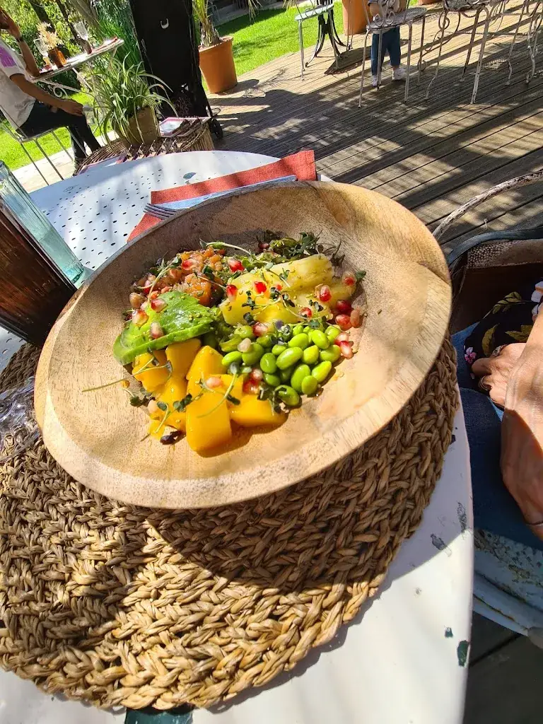 Olivier G_Chez Louise restaurant_Lançon-Provence_review