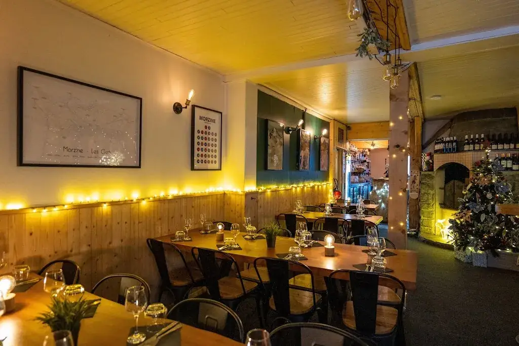 Le Local Morzine restaurant in Morzine