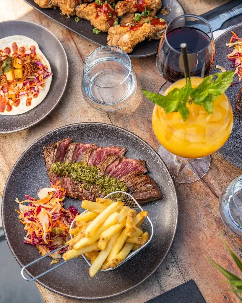 Le Local Morzine_Morzine_slider_image_3