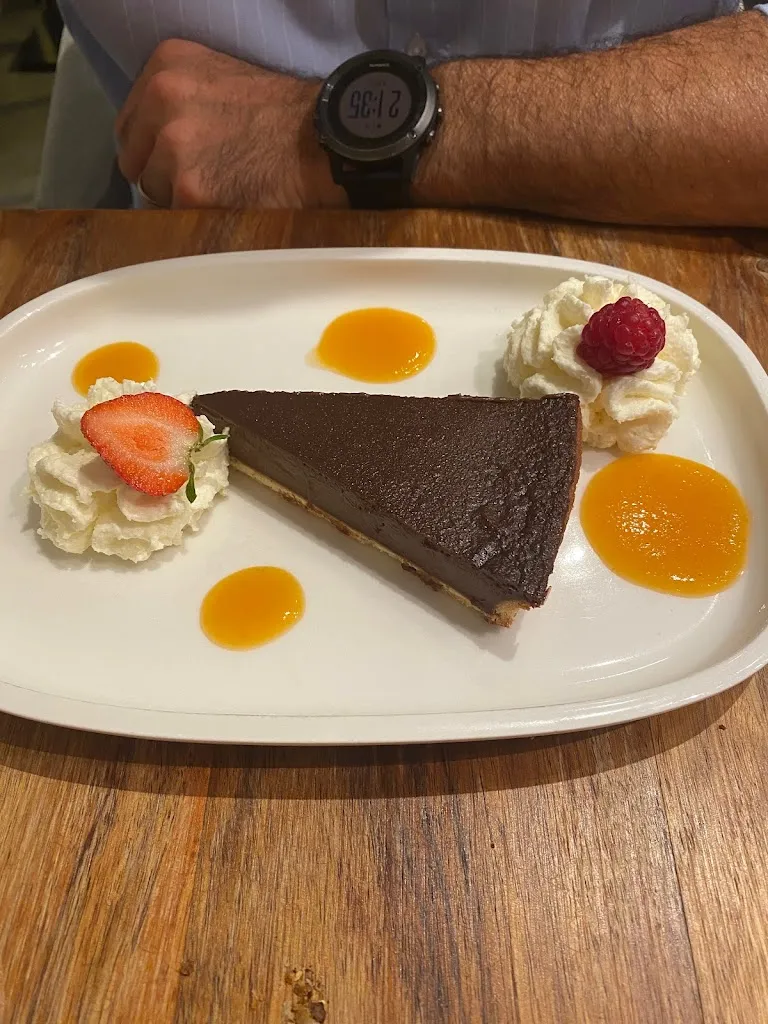 Emmanuel Milan_Bouchon Cuers_Cuers_recensione