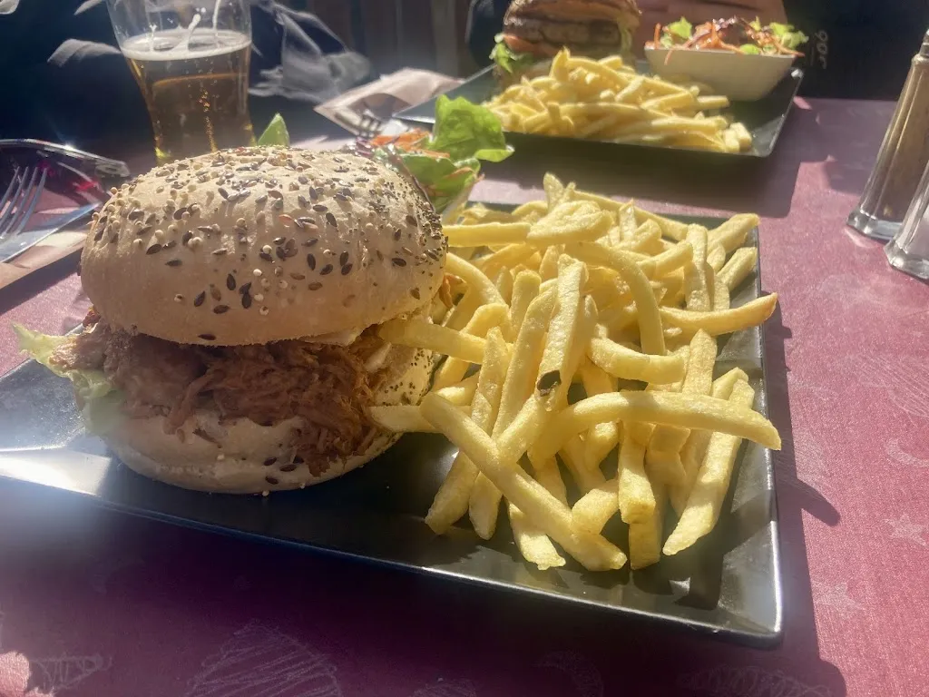 Mick Howard_L'Passage_Morzine_review