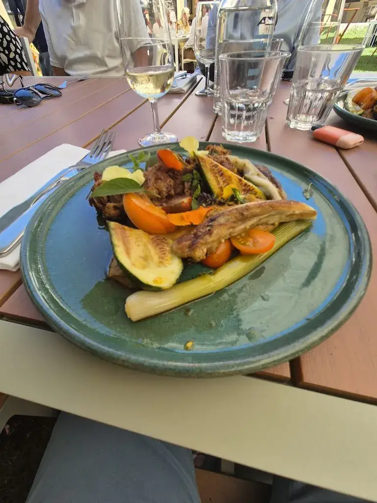 Olivier G_Restaurant bistronomique - Les Jardins du Cloître de Marseille_Marseille_review