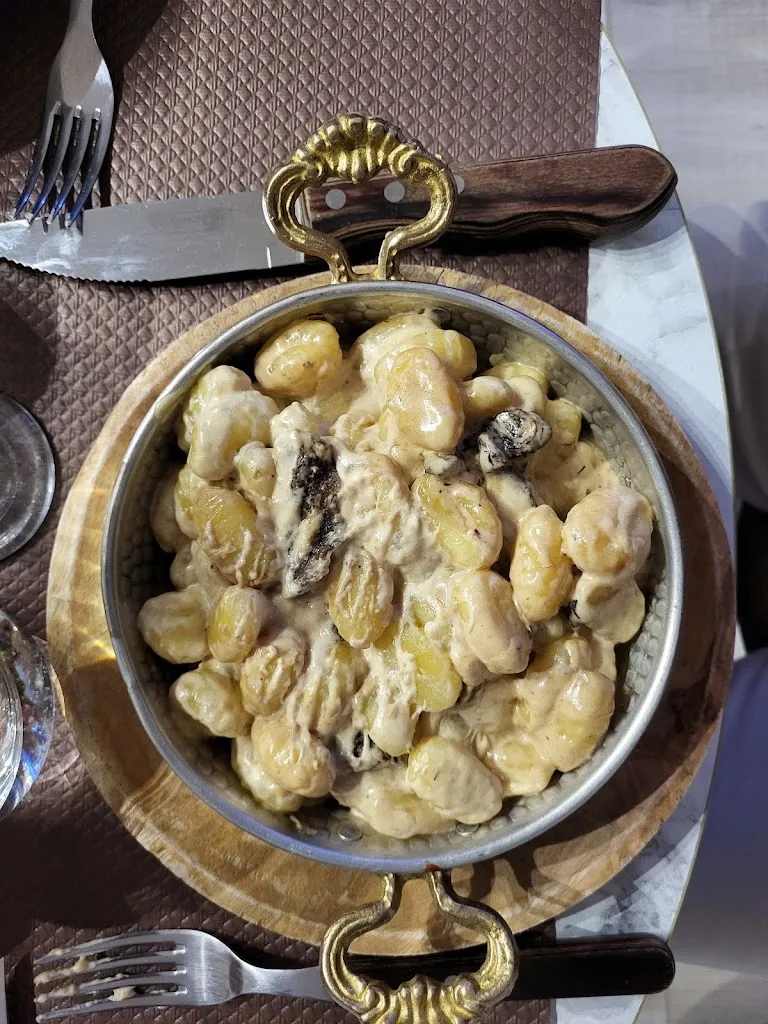 sophie _Trattoria corsica_Cuges-les-Pins_review