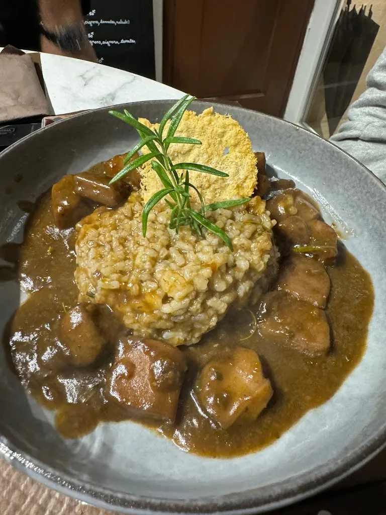 Trattoria corsica_Cuges-les-Pins_slider_image_2