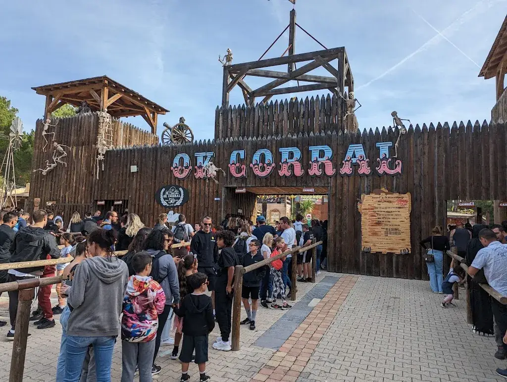 Jesse Gyger_OK Corral_Cuges-les-Pins_review