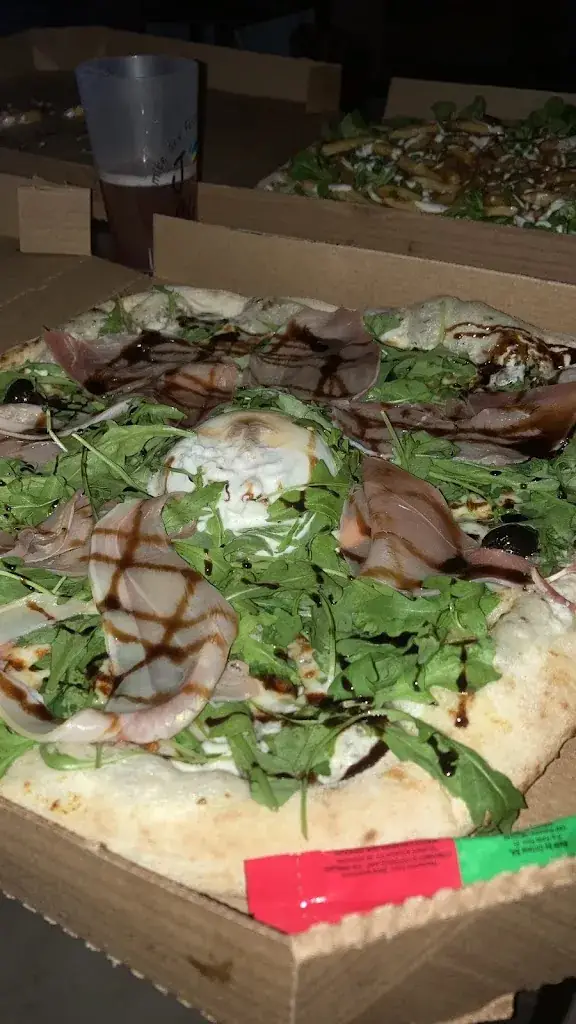 Hache2os . Mp4_Pizzeria di milano_Cuges-les-Pins_review