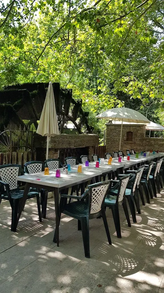 Allyson Pereyra_Restaurant Pétrarque et Laure_Fontaine-de-Vaucluse_review