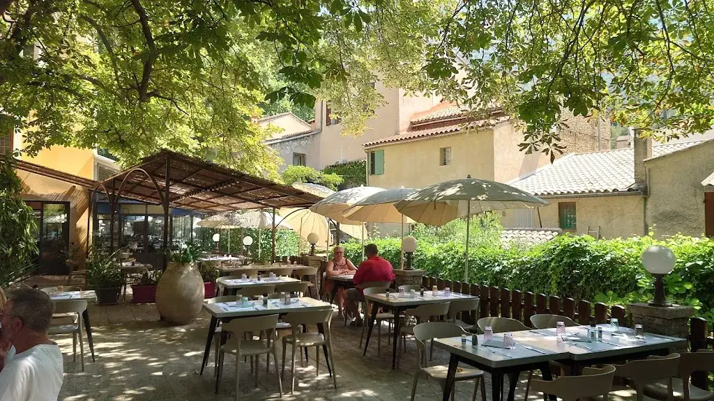 Restaurant Pétrarque et Laure ristorante a Fontaine-de-Vaucluse