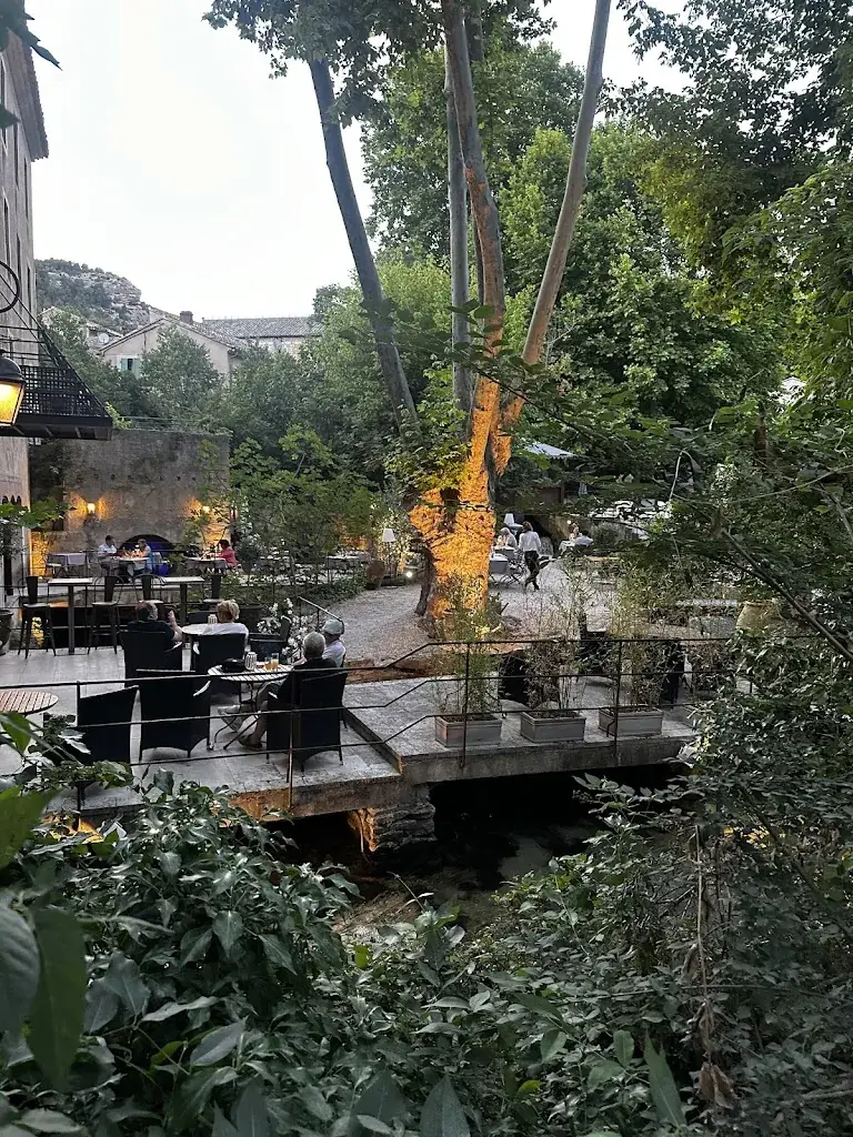 Le Bistrot du Poète_Fontaine-de-Vaucluse_slider_image_3