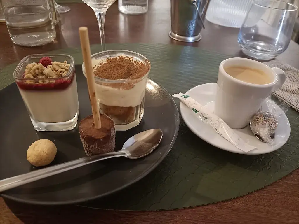 Geri Harden_Oliva Nera_Cogolin_review