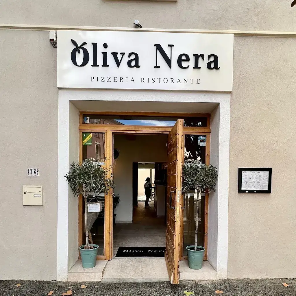Oliva Nera restaurant in Cogolin