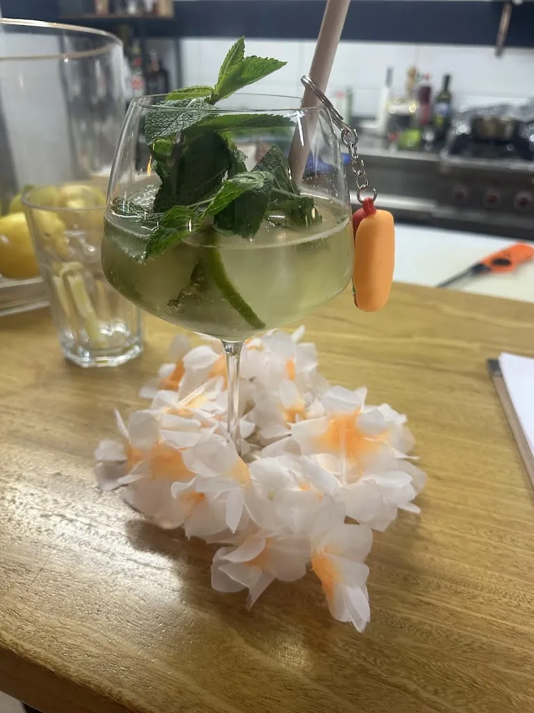 P M_Groove and Chill_Cogolin_review