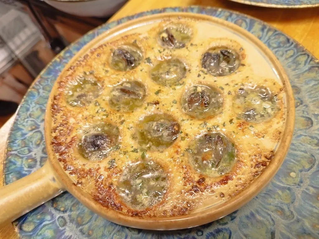 Groove and Chill_Cogolin_slider_image_3