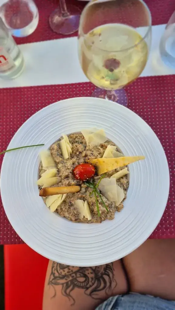 Malou-Cheanne Ananiassen_LE 