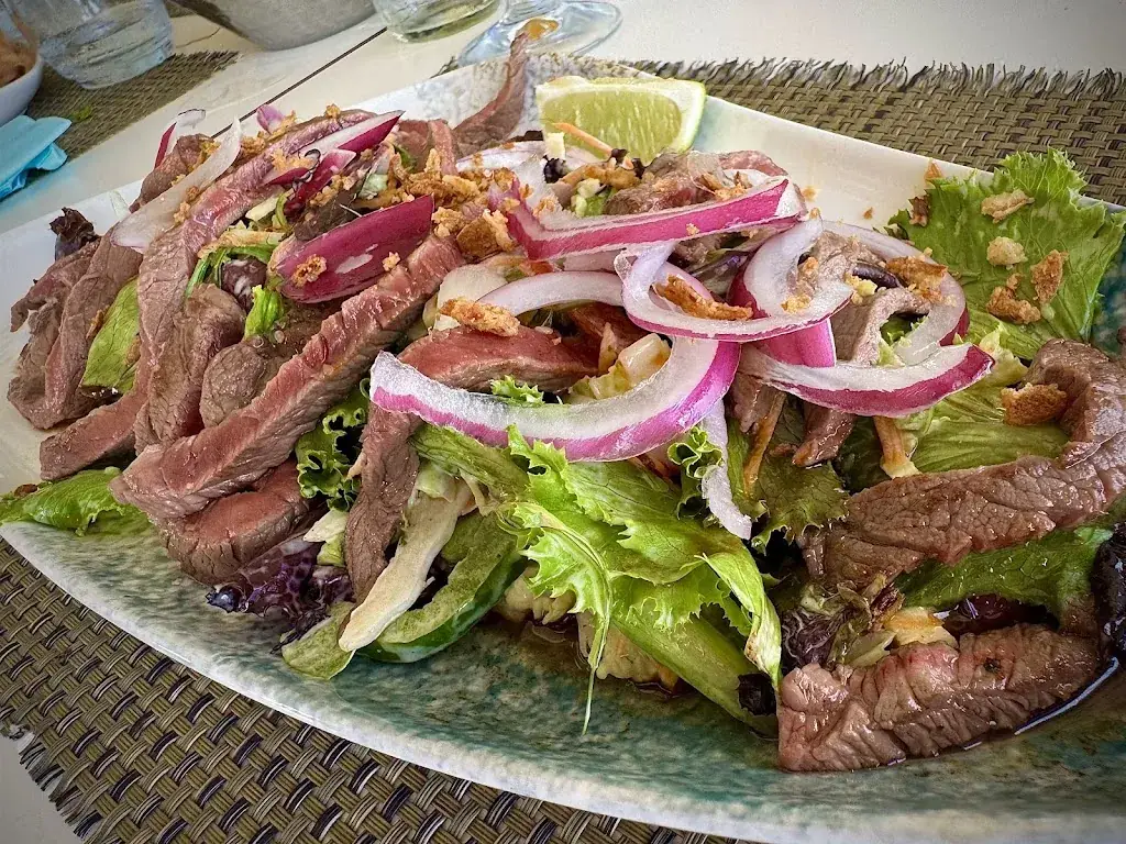 Pavel Janda_Lémy beach Plage Restaurant_Cogolin_recensione