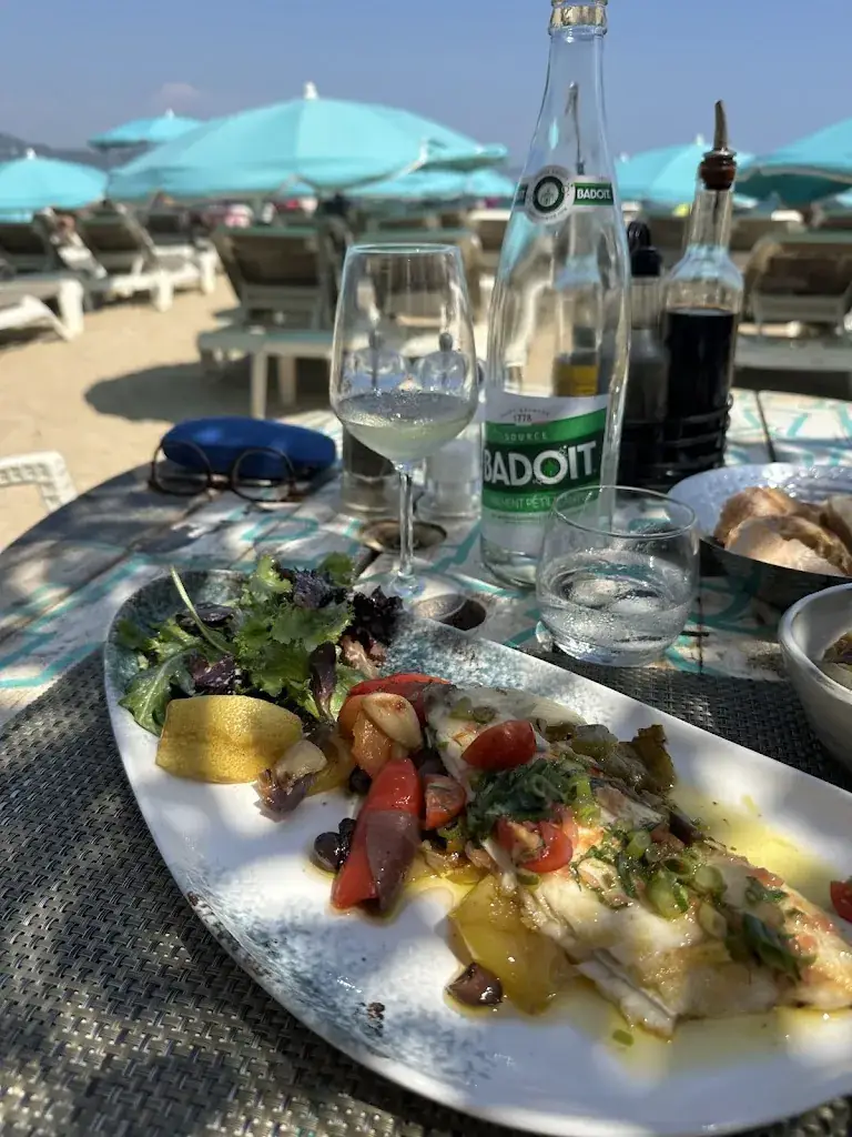 Lémy beach Plage Restaurant_Cogolin_slider_image_3