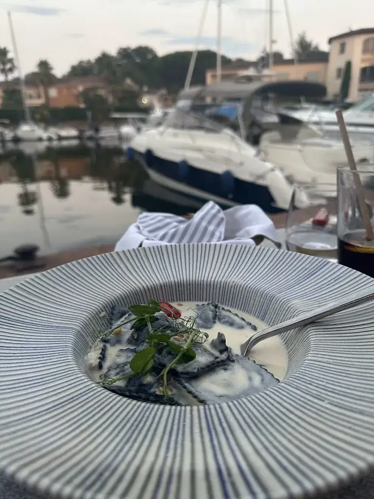 Nadiia Rudenko_Côté Port, Bar Restaurant_Cogolin_review