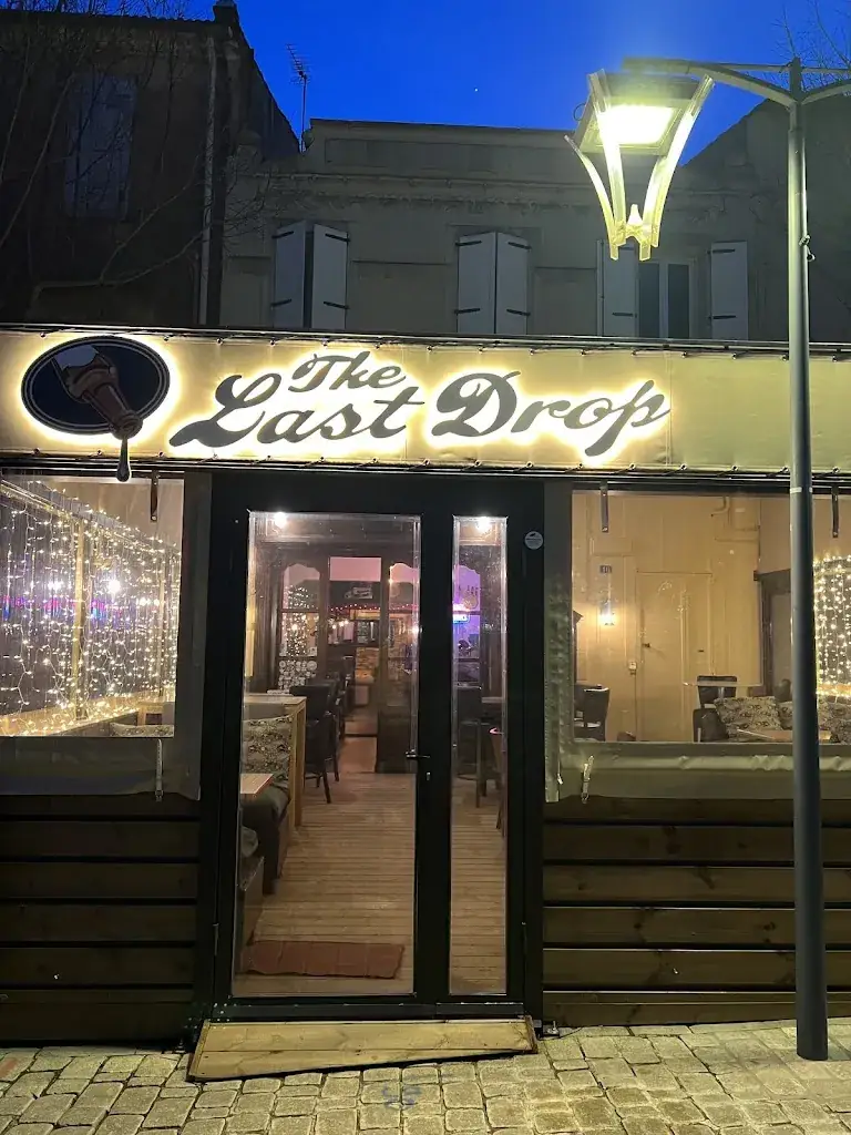 THE LAST DROP restaurant in Cogolin