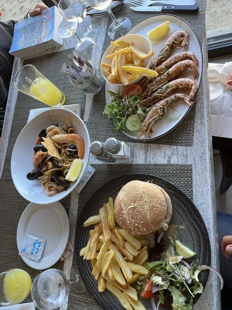 Alex Lim_Azura Plage_Cogolin_review