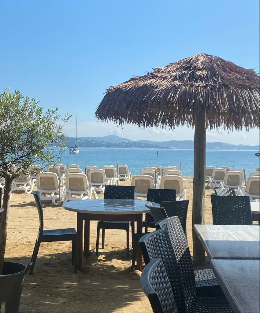 Azura Plage restaurant à Cogolin