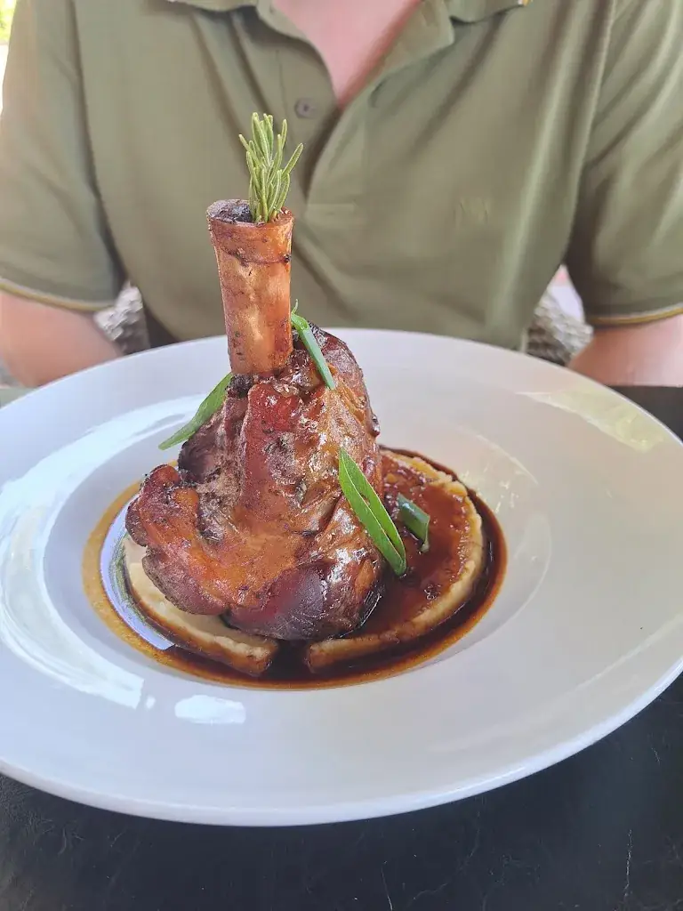 jigzaw Orathai_Le Magnan_Môle_review